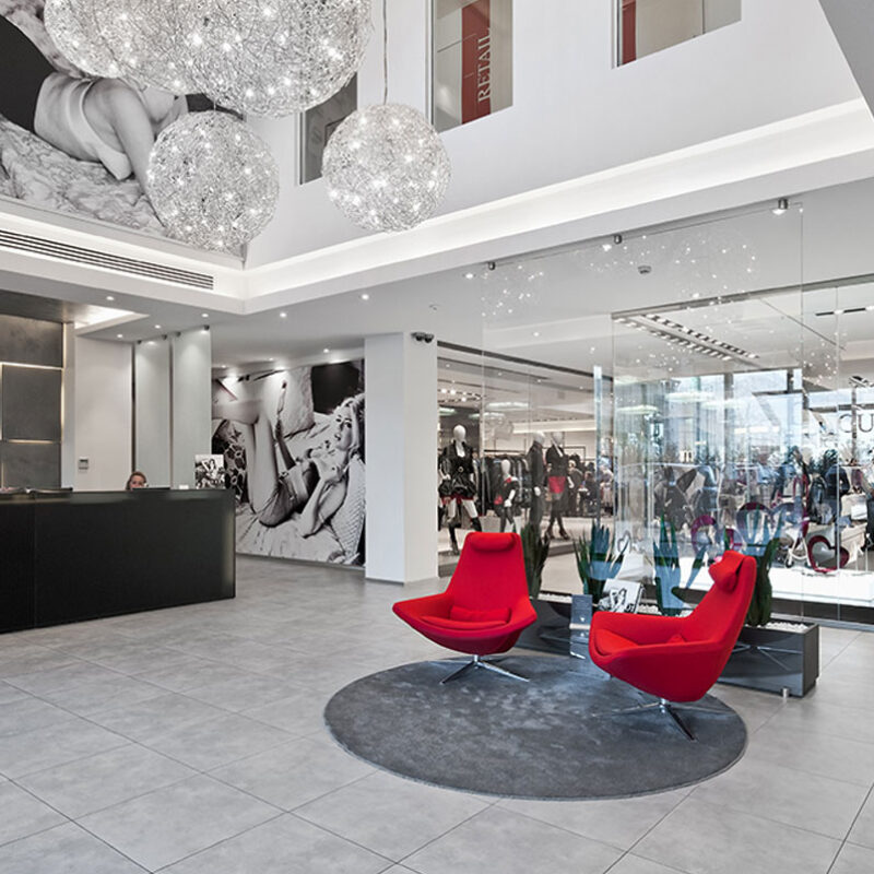 guess-headquarter_main